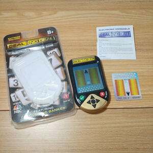 2006 Deal or No Deal Interactive‎ Handheld Game  by Irwin Toy VTG TESTED WORKS